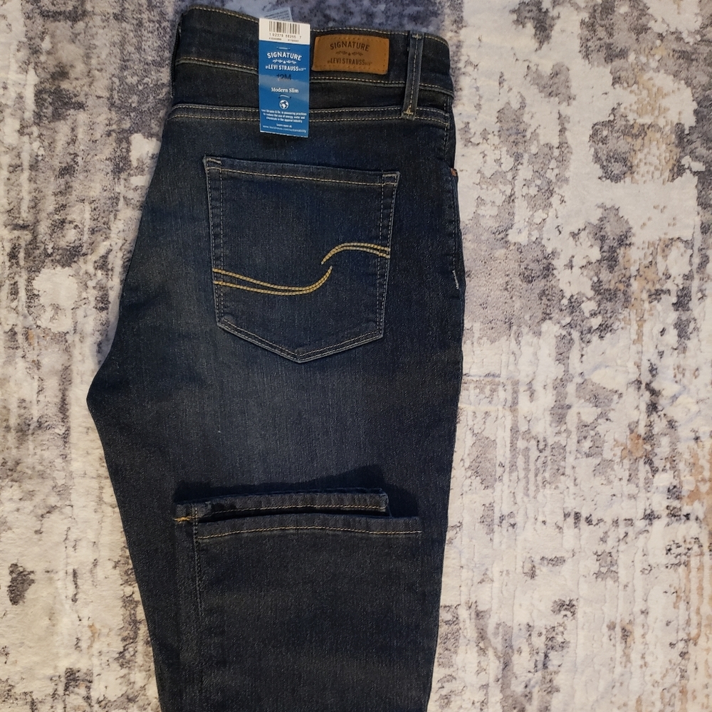 NWT Levi Strauss Signature Modern Bootcut